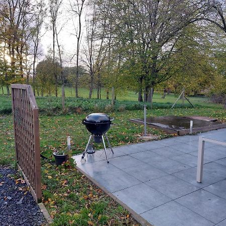Le Reposoir Maison Spacieuse Avec Feu Au Bois Bertogne Exterior foto