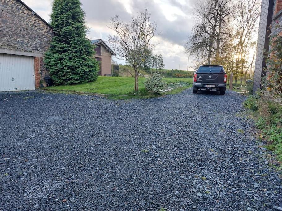 Le Reposoir Maison Spacieuse Avec Feu Au Bois Bertogne Exterior foto